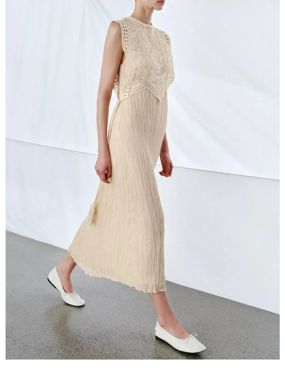 COMBINATION DRESS WITH DETACHABLE OVERLAY ZW COLLECTION - Picture 1 of 4